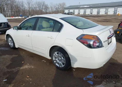 2011 Nissan Altima 2.5 S z USA, uszkodzony, nr VIN 1N4AL2AP3BC109661